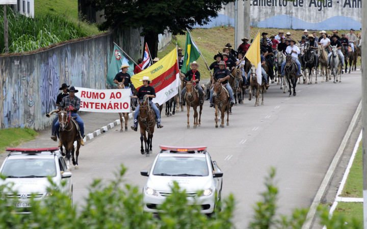 Cavalgada de 2013 reforçou o centenário da romaria